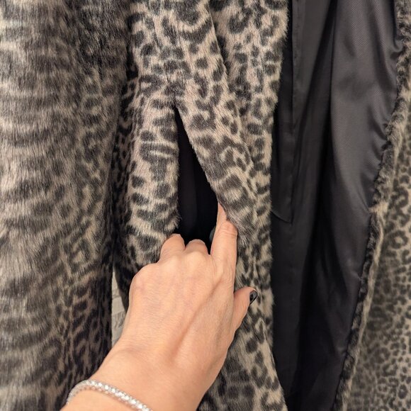 Fab Faux Fur Coat! - Picture 5 of 10